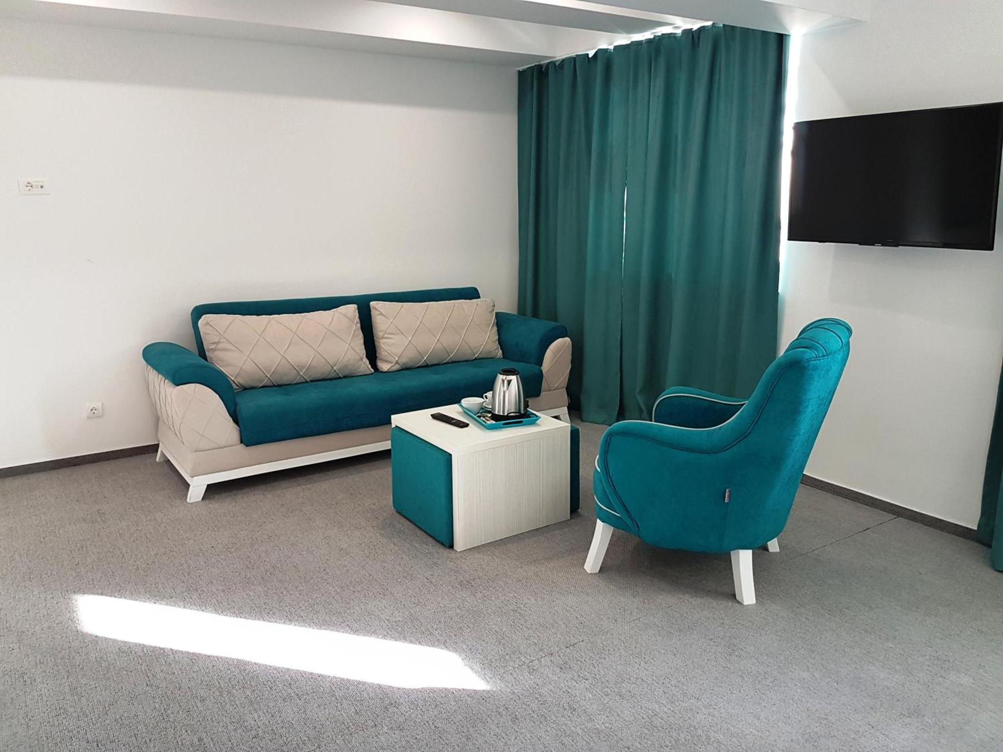 Gracanica  Hotel Sax Gracanica מראה חיצוני תמונה