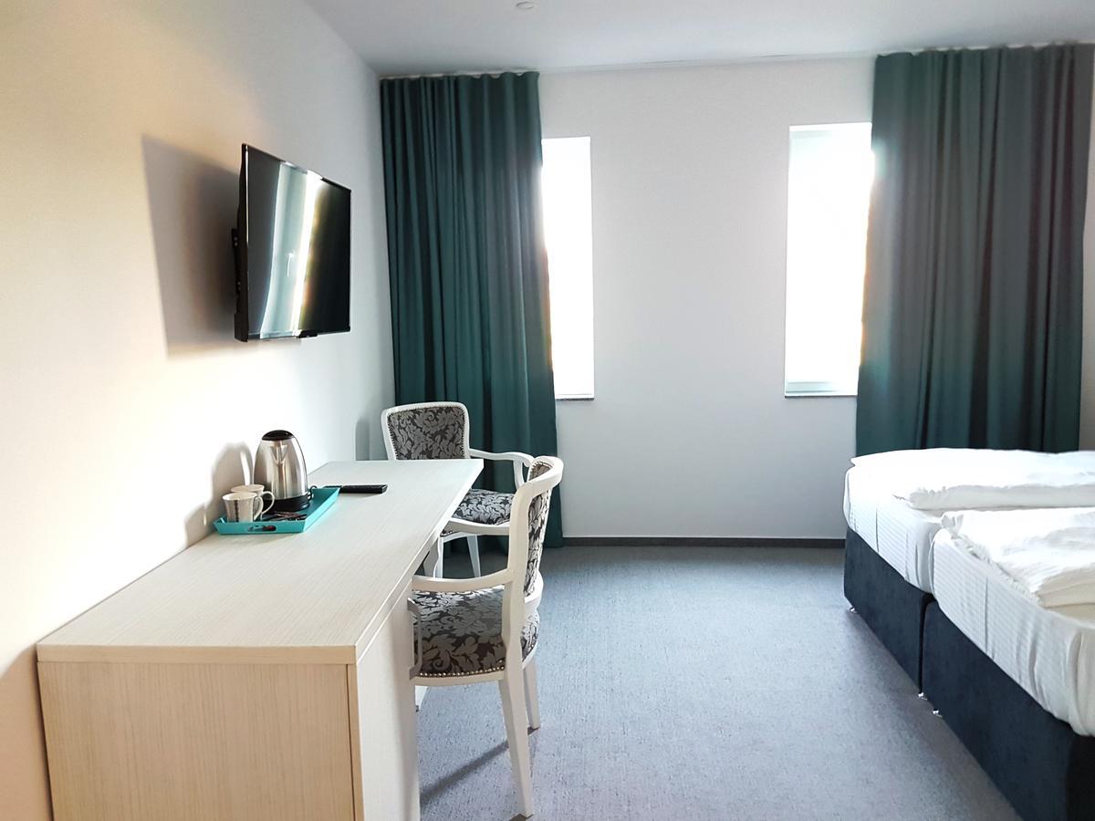 Gracanica  Hotel Sax Gracanica מראה חיצוני תמונה