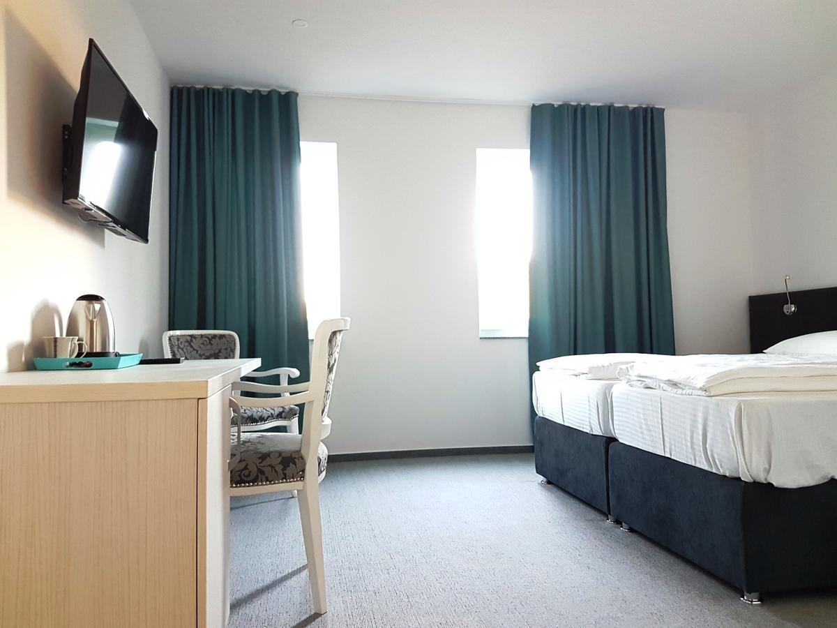 Gracanica  Hotel Sax Gracanica מראה חיצוני תמונה