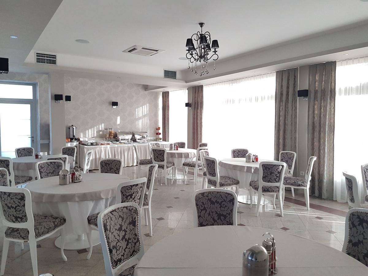 Gracanica  Hotel Sax Gracanica מראה חיצוני תמונה
